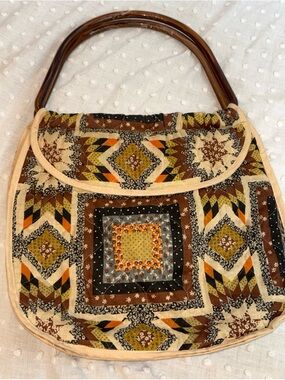 Vintage Handmade Quilted Patchwork Bake Lite Circular Handle Craft Bag Purse